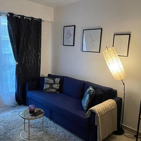 Charmant Studio A Nice Daire